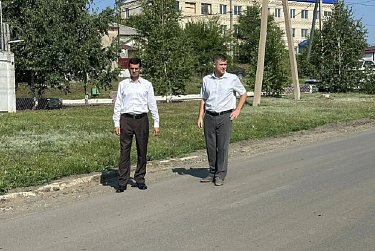 Асфальт, тротуары и свет